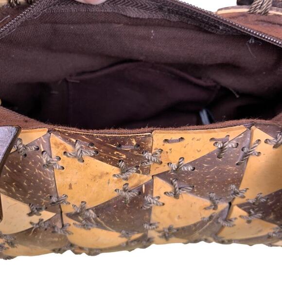Vintage Handmade Tan & Brown Coconut Shell Barrel Hand Bag - Picture 8 of 12